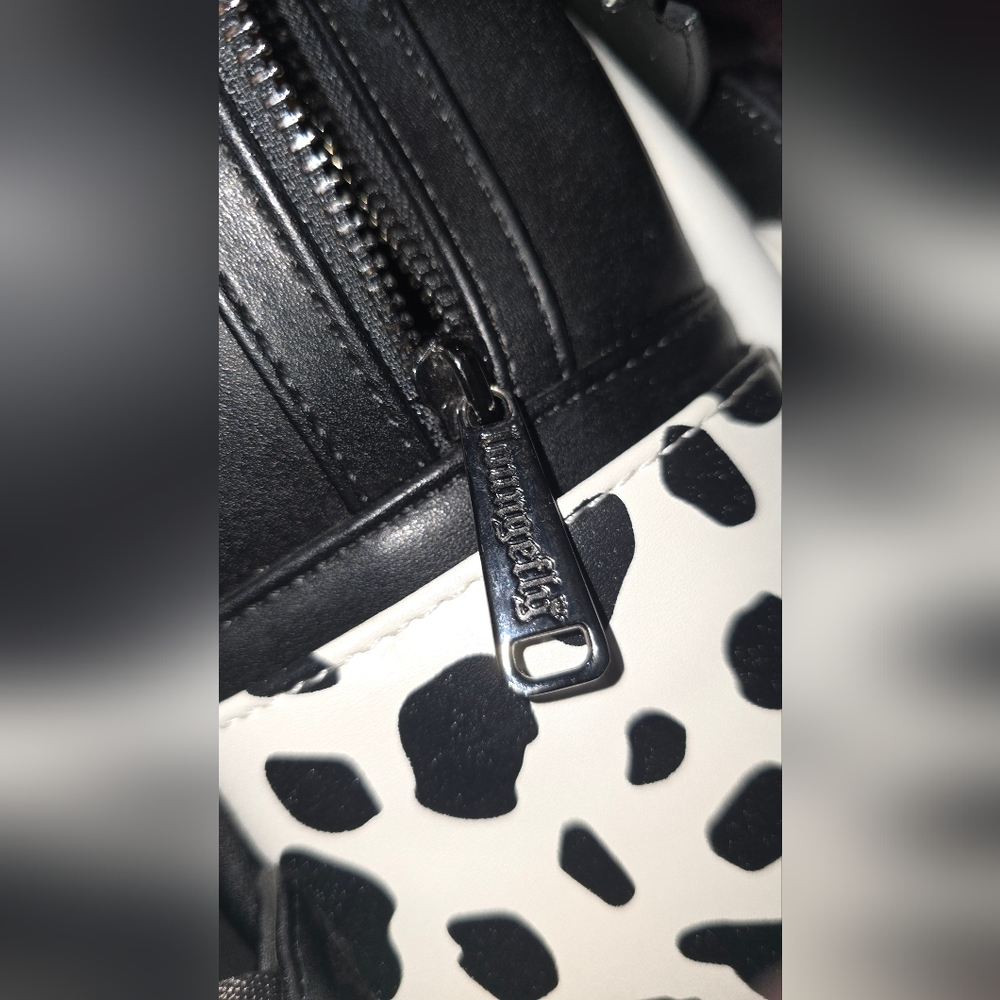 Disney Loungefly Cruella De Vil Backpack View 3